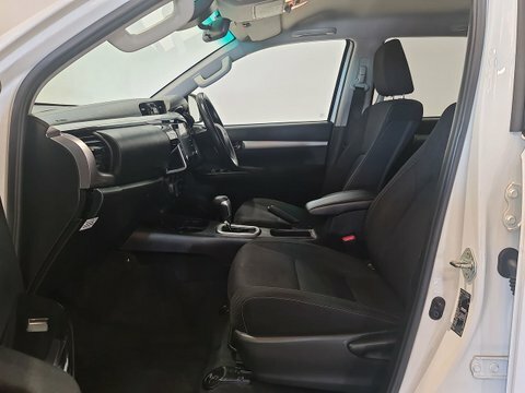 Toyota HILUX 2.4D D-4d Icon BN71EEH #6