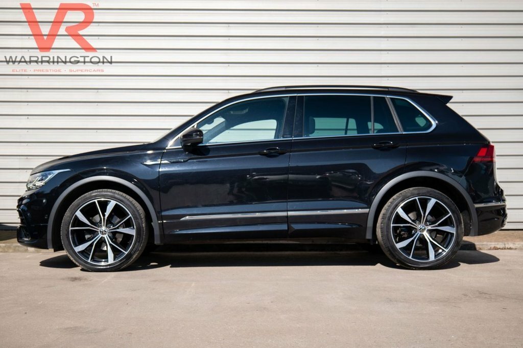 Volkswagen Tiguan 2L R-line VU72JYW Black #6