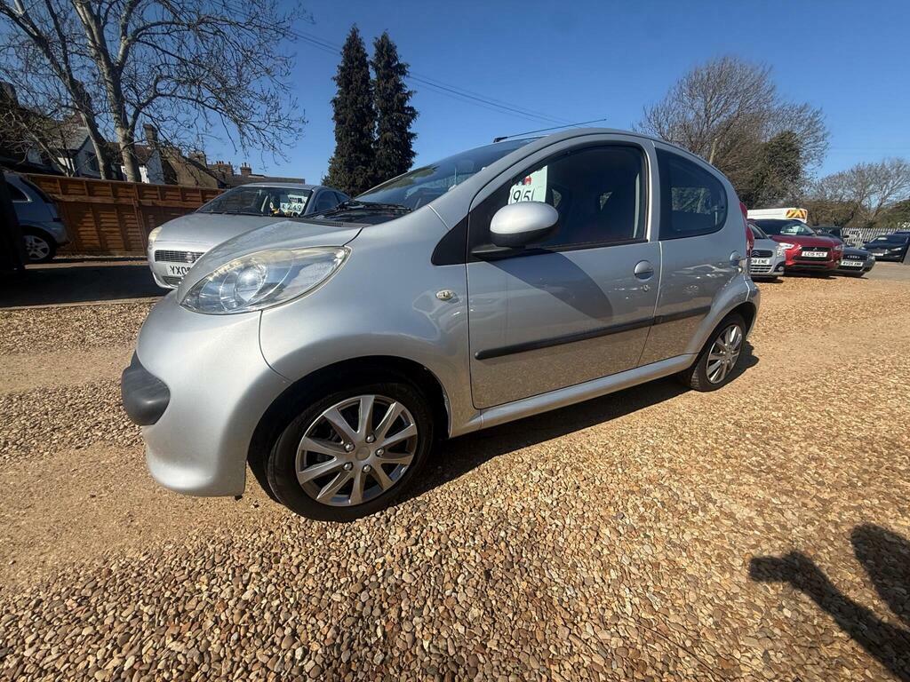 Peugeot 107 1.0 12V Urban Move Euro 4 Silver #2