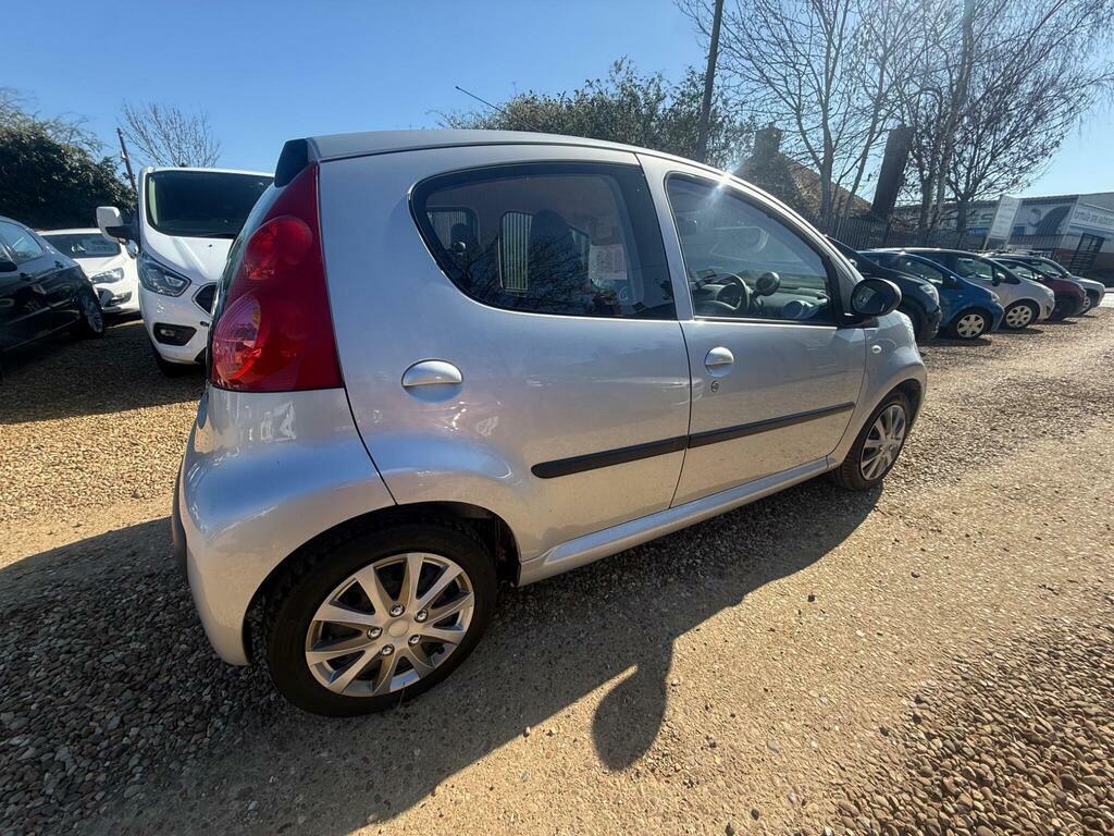Peugeot 107 1.0 12V Urban Move Euro 4 Silver #5