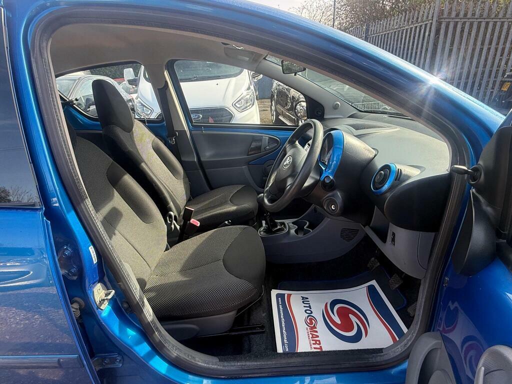Toyota Aygo 1.0 Vvt-i Blue Euro 4 DY59VSN Blue #6