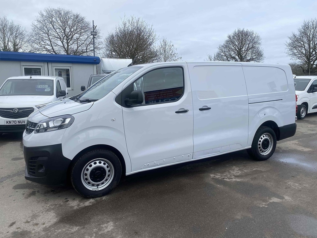 Vauxhall Vivaro 1.5 Turbo D 2900 Prime Panel Van 6Dr VN73BBK White #5