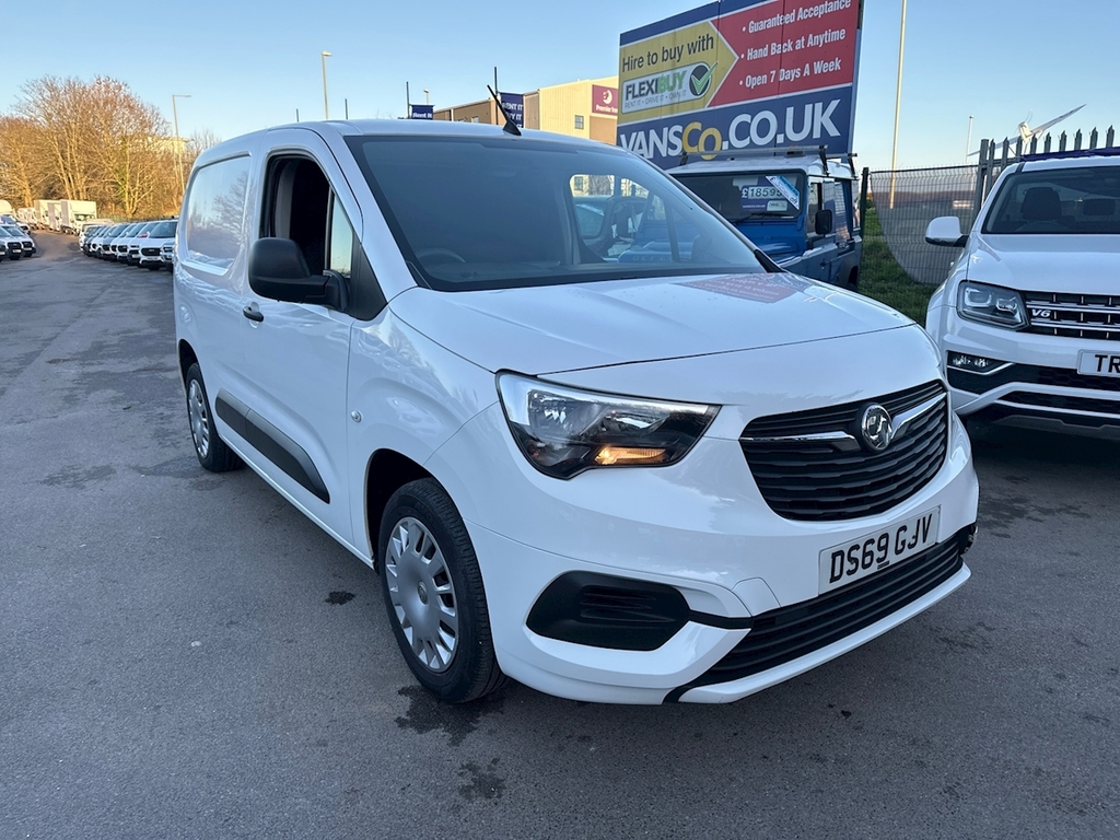 Vauxhall Combo 1.5 Turbo D 2000 Sportive Panel Van Man White