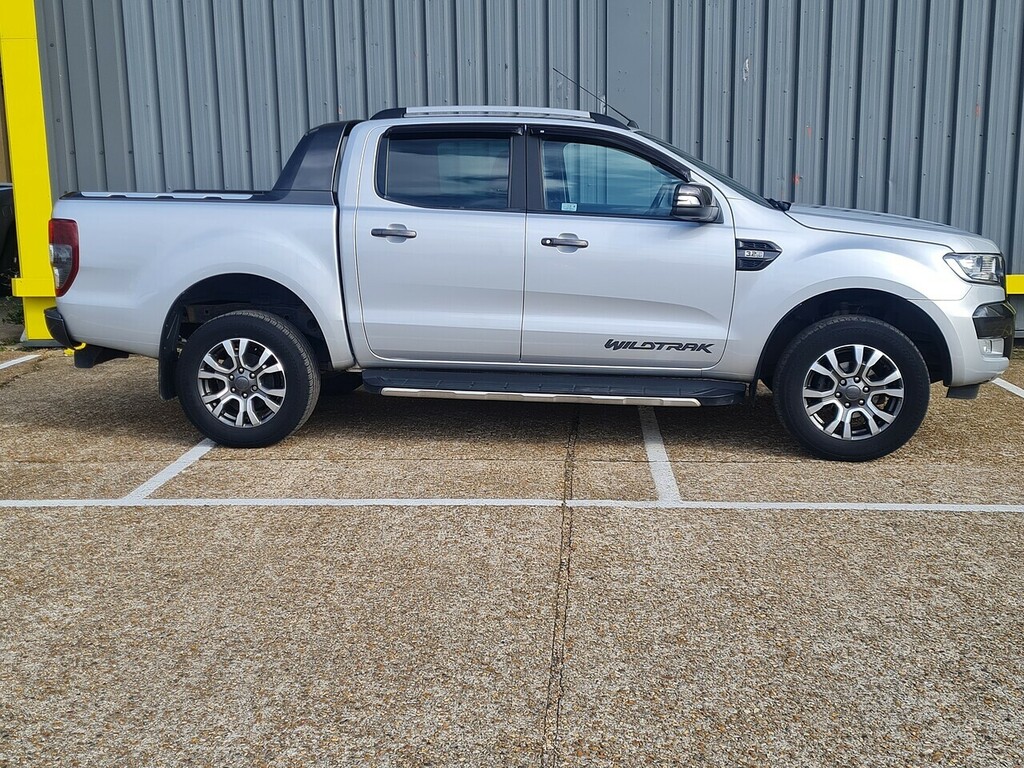 Ford Ranger 3.2 Tdci Wildtrak Pickup Double Cab Aut BD68OTL Silver #6