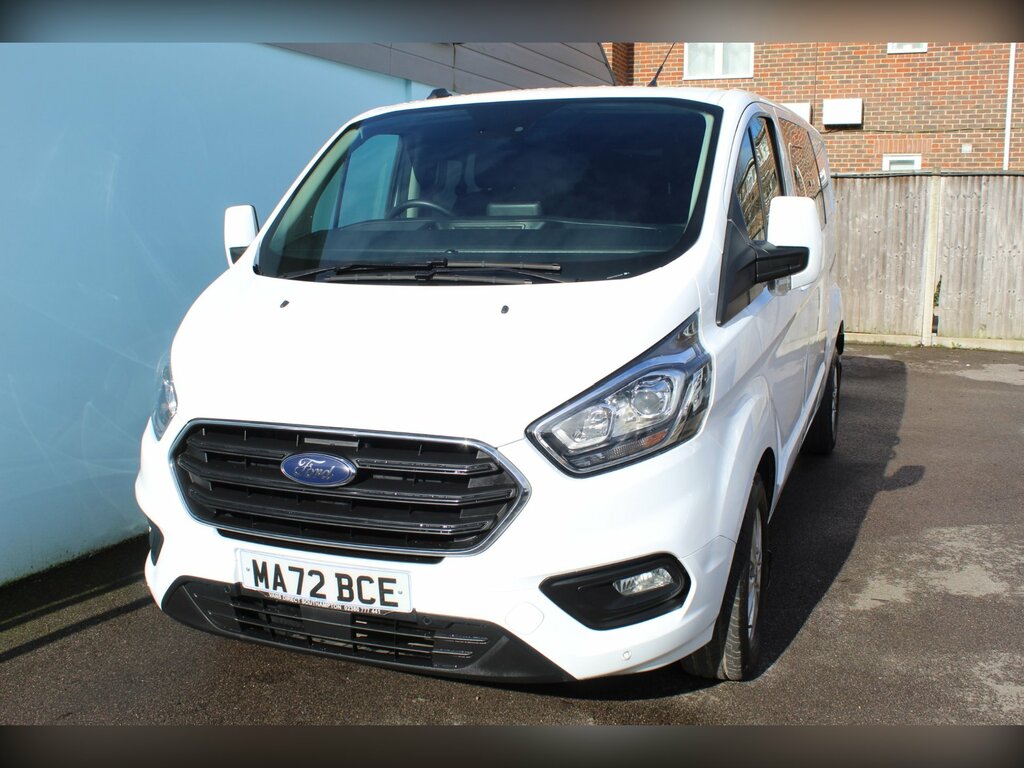Ford Transit Custom 300 Limited 2.0 Ecoblue 130 5 Seat Crew Air Con Cr MA72BCE White #4