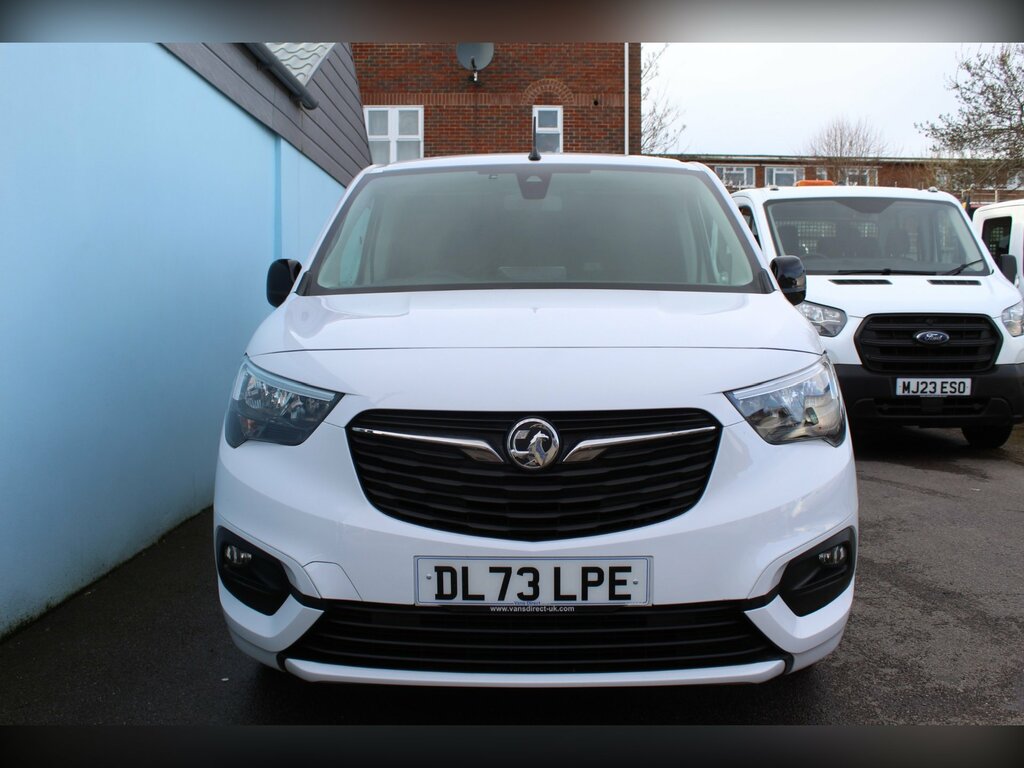 Vauxhall Combo 1.5 Turbo D 2300 Pro Panel Van 6Dr S DL73LPE White #3