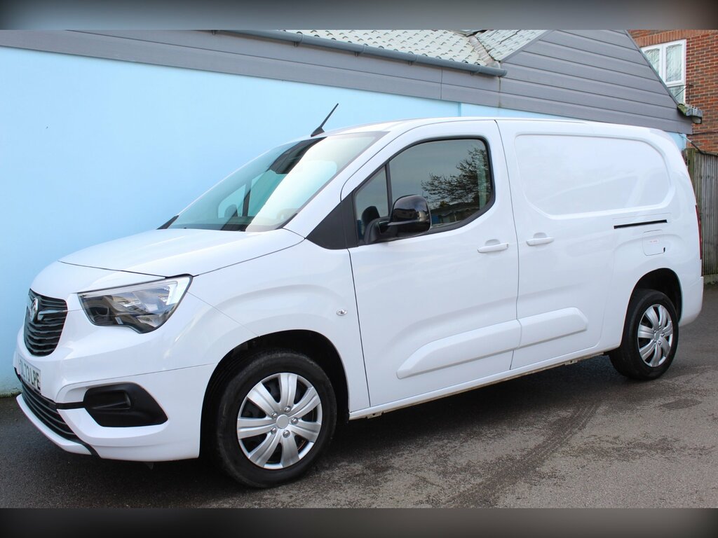 Vauxhall Combo 1.5 Turbo D 2300 Pro Panel Van 6Dr S DL73LPE White #6