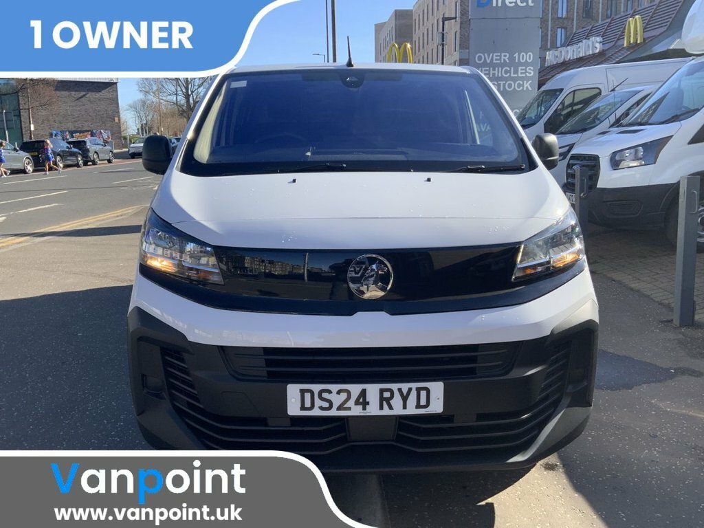 Vauxhall Vivaro 2L Prime 6Dr DS24RYD White #2