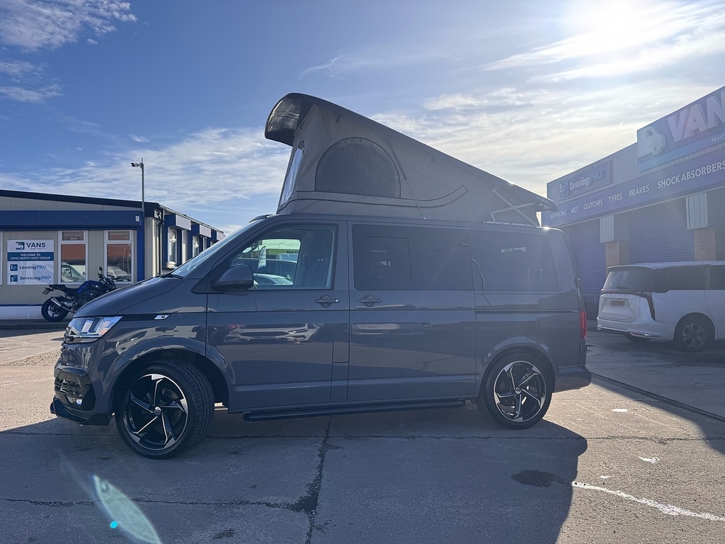 Volkswagen Transporter Tdi T28 Highline Camper VE22XPZ Grey #3