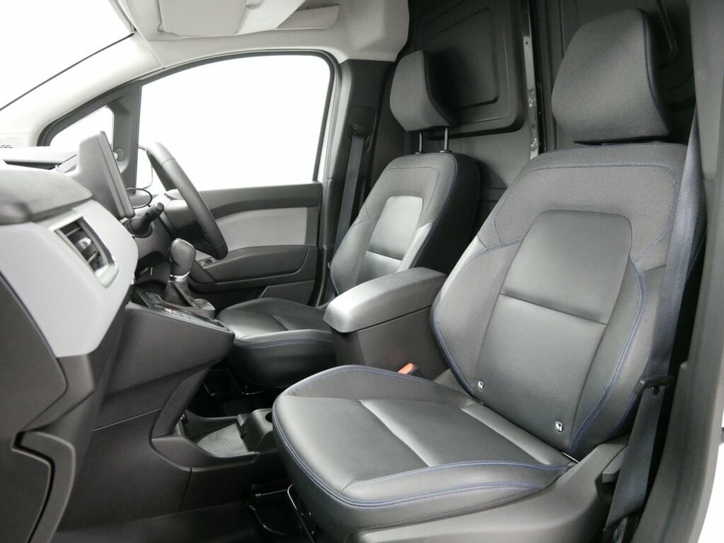 Nissan TOWNSTAR Mpv DY74WXB White #4