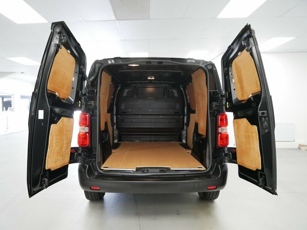 Citroen Dispatch 1.5L Bluehdi 1000 Enterprise Edition M Panel Van 6 LG23PWC Black #2