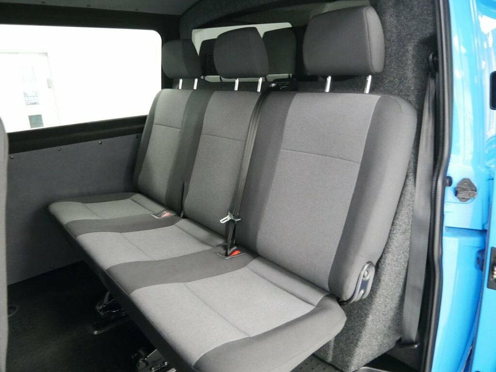 Volkswagen Transporter 2L 2.0 Tdi T30 Bluemotion Tech Startline Panel Van PO66VTN Blue #3
