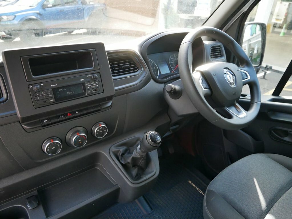 Renault Master 2.3L Dci 35 Business Platform Cab Manua YH71GBV White #2