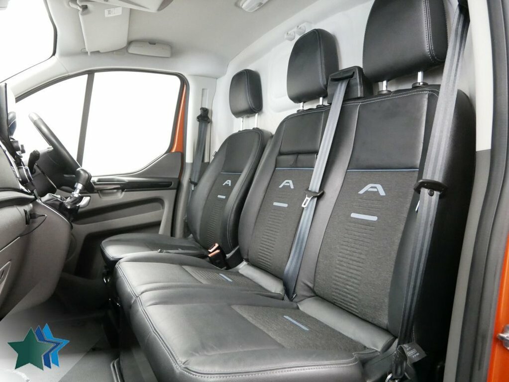 Ford Transit Custom 2L 2.0 300 Ecoblue Active Panel Van Man BT22XML Orange #4