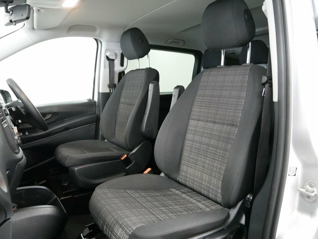 Mercedes-Benz Vito 2.1L 119 Cdi Bluetec Sport Crew Van Double Cab Silver #4