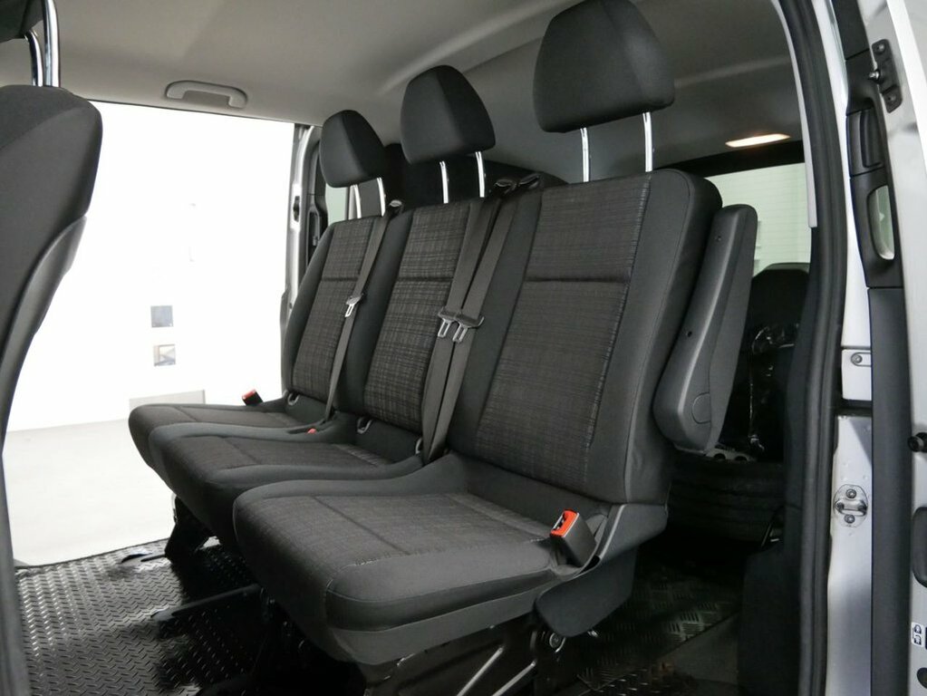Mercedes-Benz Vito 2.1L 119 Cdi Bluetec Sport Crew Van Double Cab Silver #2