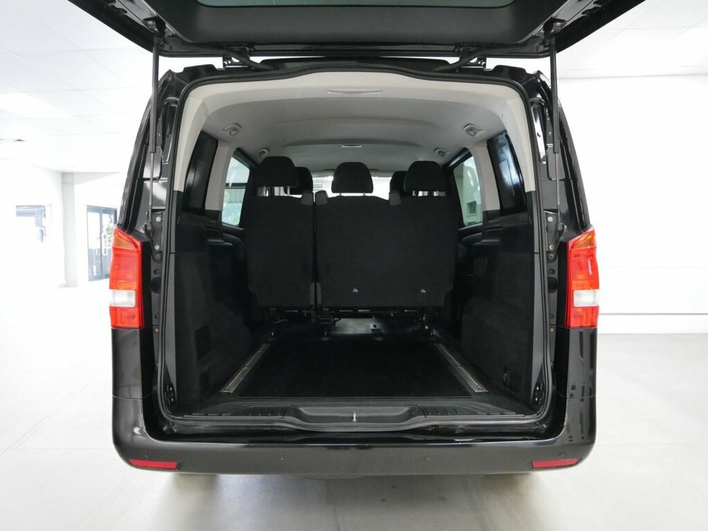 Mercedes-Benz Vito 2.1L 119 Cdi Bluetec Sport Crew Van Double Cab Black #2