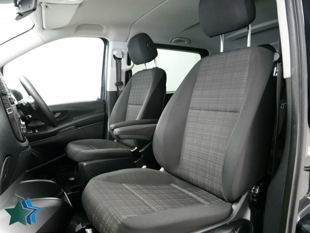 Mercedes-Benz Vito 2.1L 119 Cdi Bluetec Sport Crew Van Double Cab Black #4