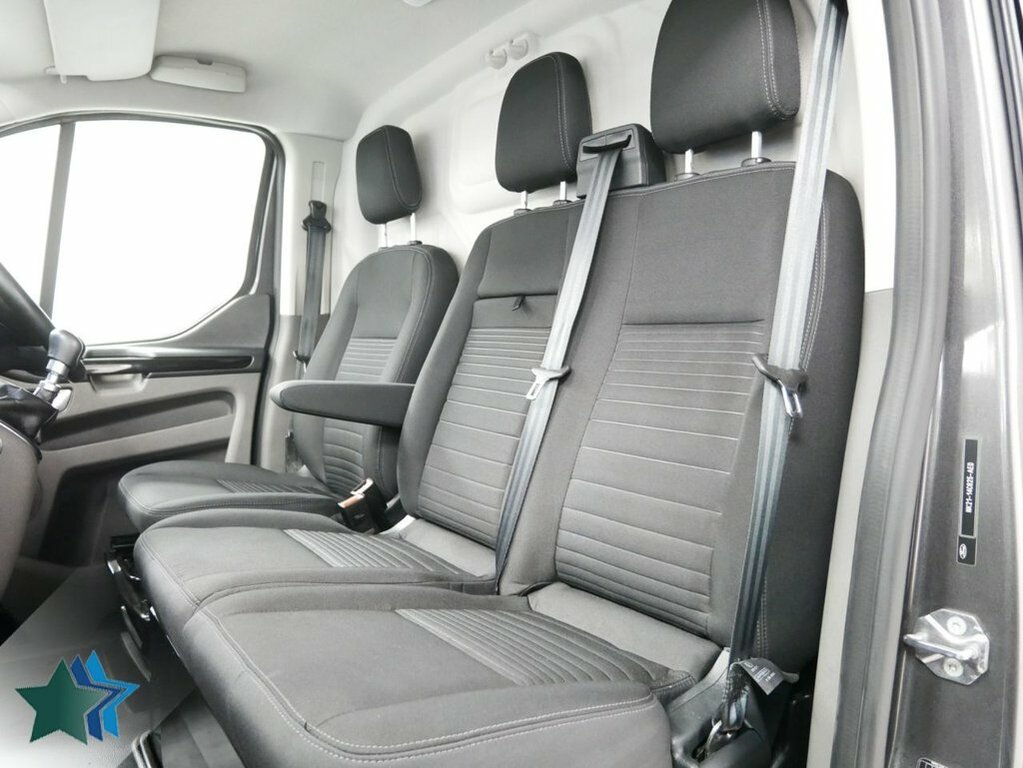Ford Transit Custom 2L 2.0 300 Ecoblue Limited Panel Van Ma YO72FKG Grey #5