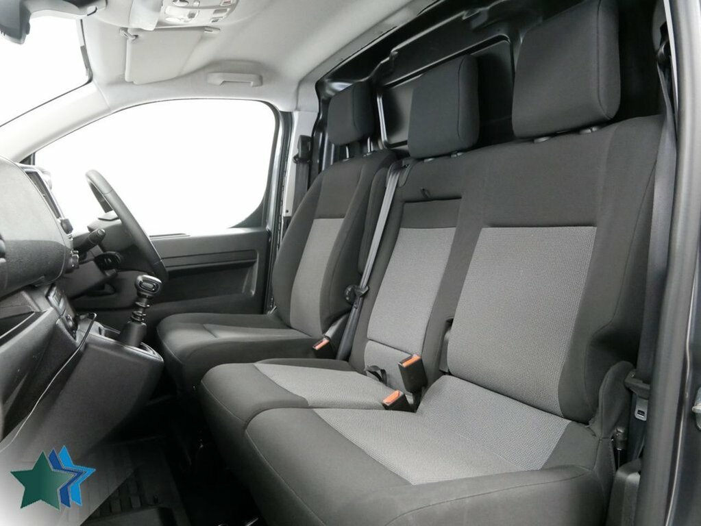 Vauxhall Vivaro 2L 2.0 Turbo D 3100 Pro Panel Van 6Dr Manua DY24XEW Grey #3