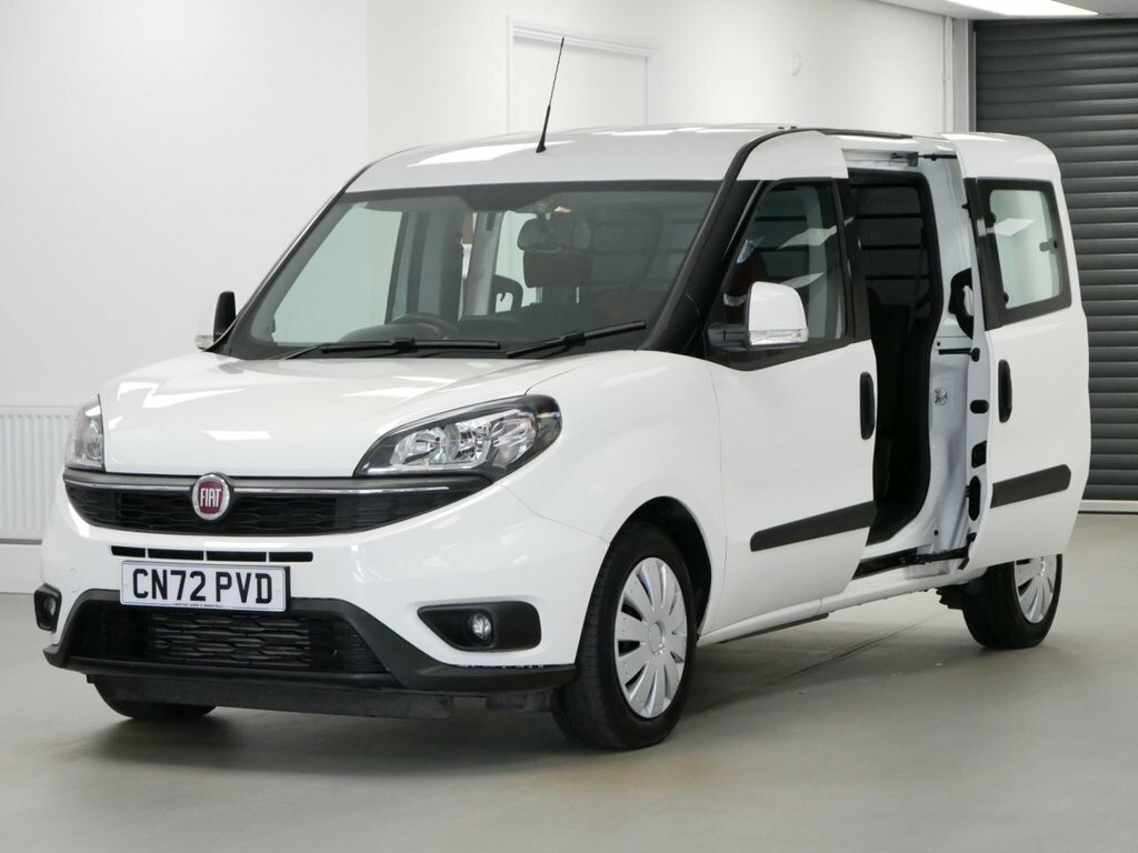 Fiat Doblo 1.6L Multijetii Maxi Tecnico Combi Van Double Cab White