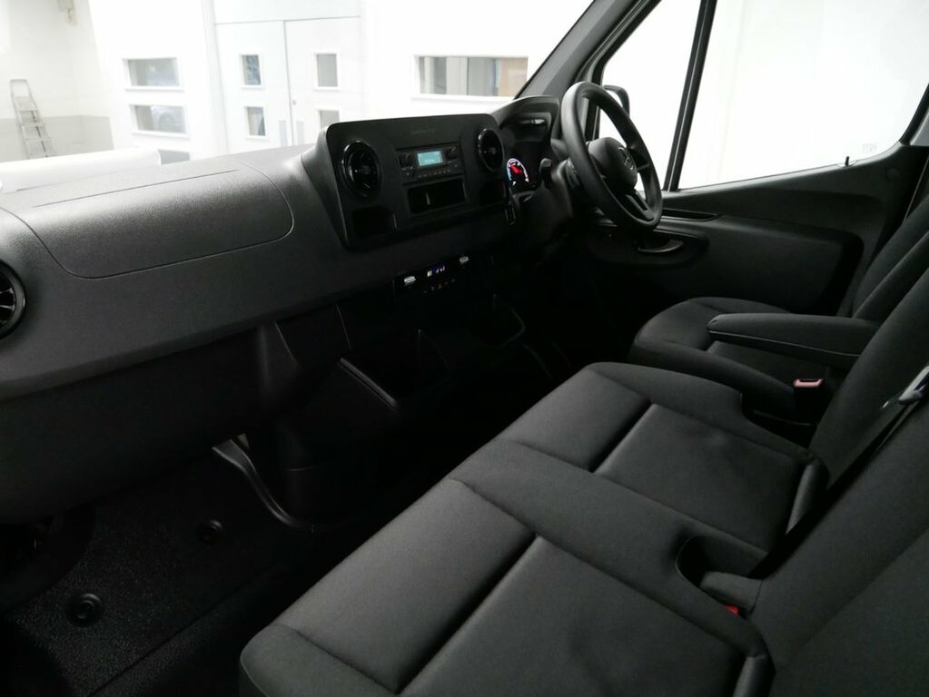 Mercedes-Benz eSprinter 55Kwh Progressive Fwd L2 H2 20Kw Charger Silver #19