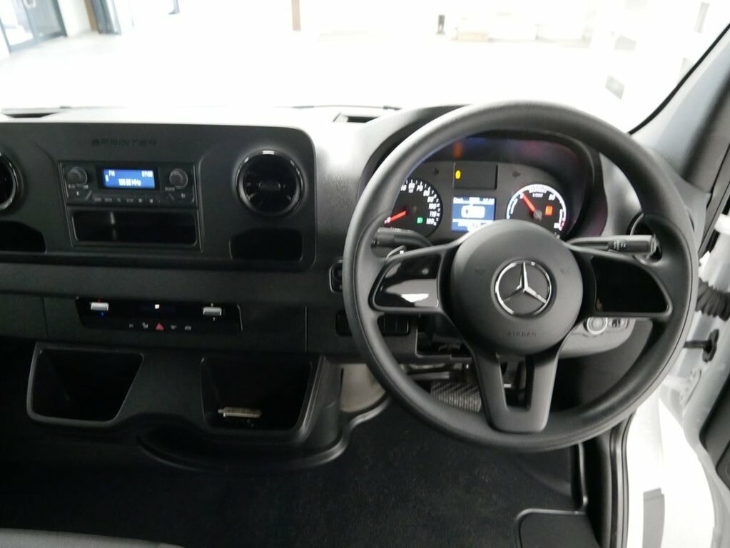 Mercedes-Benz eSprinter 55Kwh Progressive Fwd L2 H2 20Kw Charger Silver #14