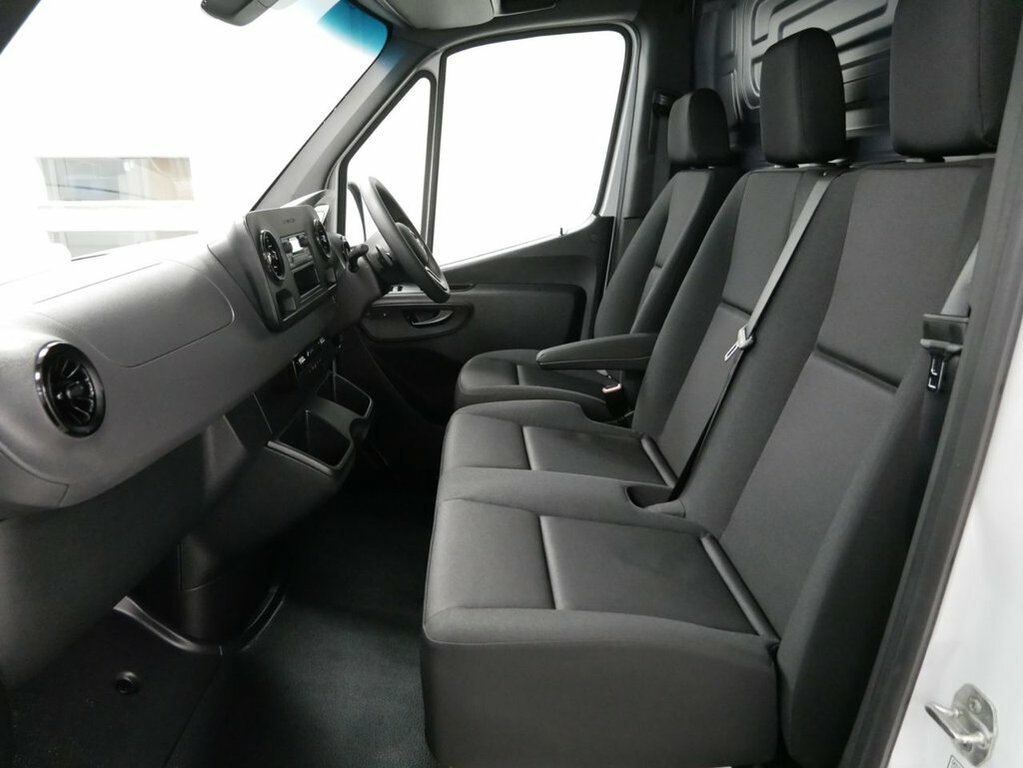 Mercedes-Benz eSprinter 55Kwh Progressive Fwd L2 H2 20Kw Charger Silver #20