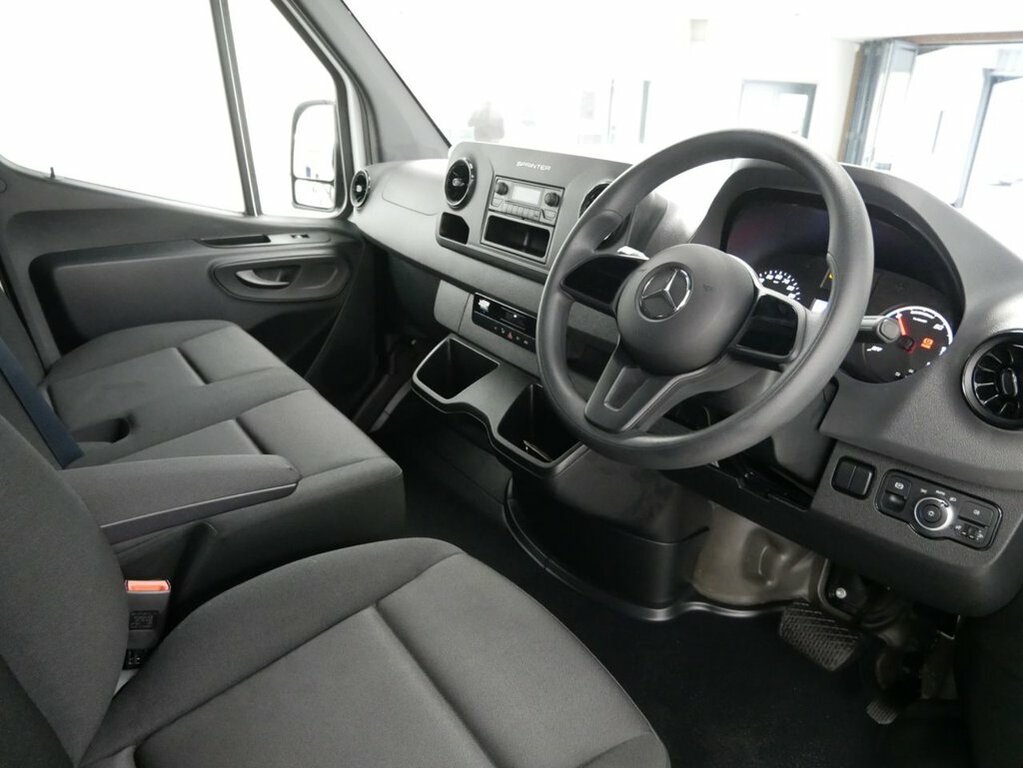 Mercedes-Benz eSprinter 55Kwh Progressive Fwd L2 H2 20Kw Charger Silver #13