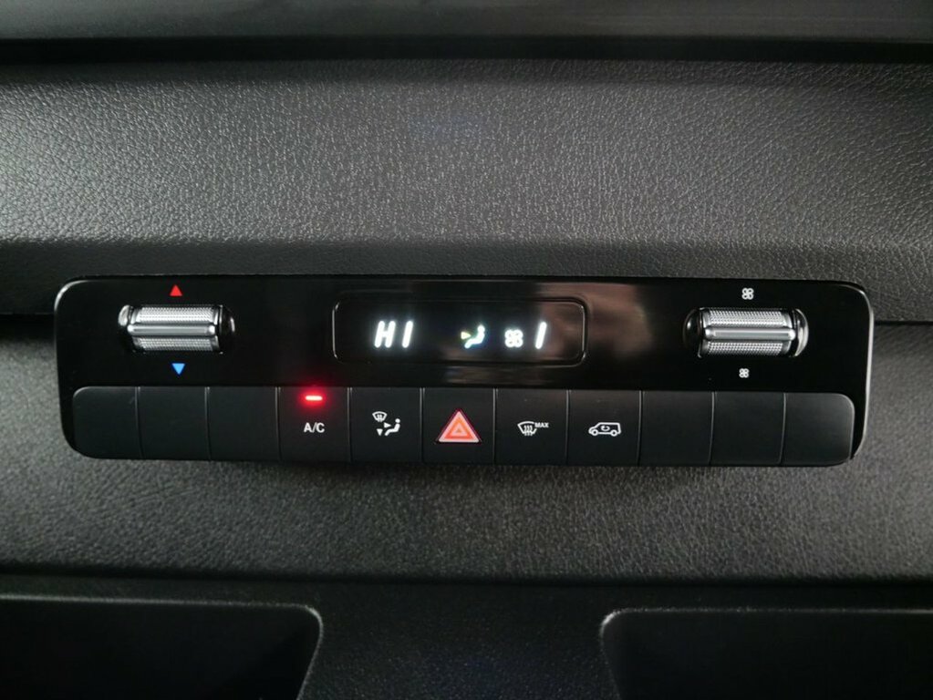 Mercedes-Benz eSprinter 55Kwh Progressive Fwd L2 H2 20Kw Charger Silver #18