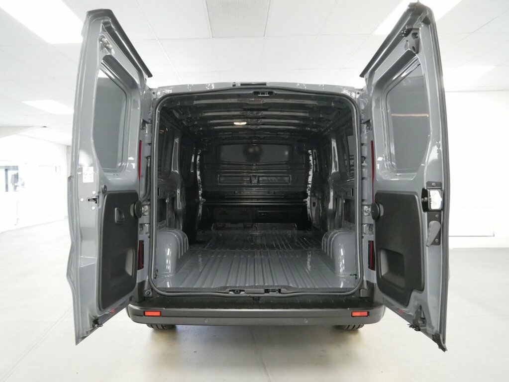 Renault Trafic Mpv RTLAUG2 Grey #5