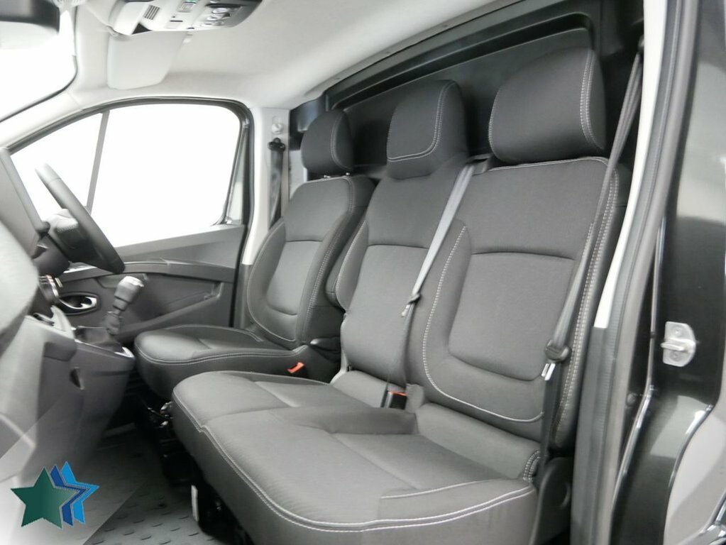 Renault Trafic Mpv RTSEB1 Black #3