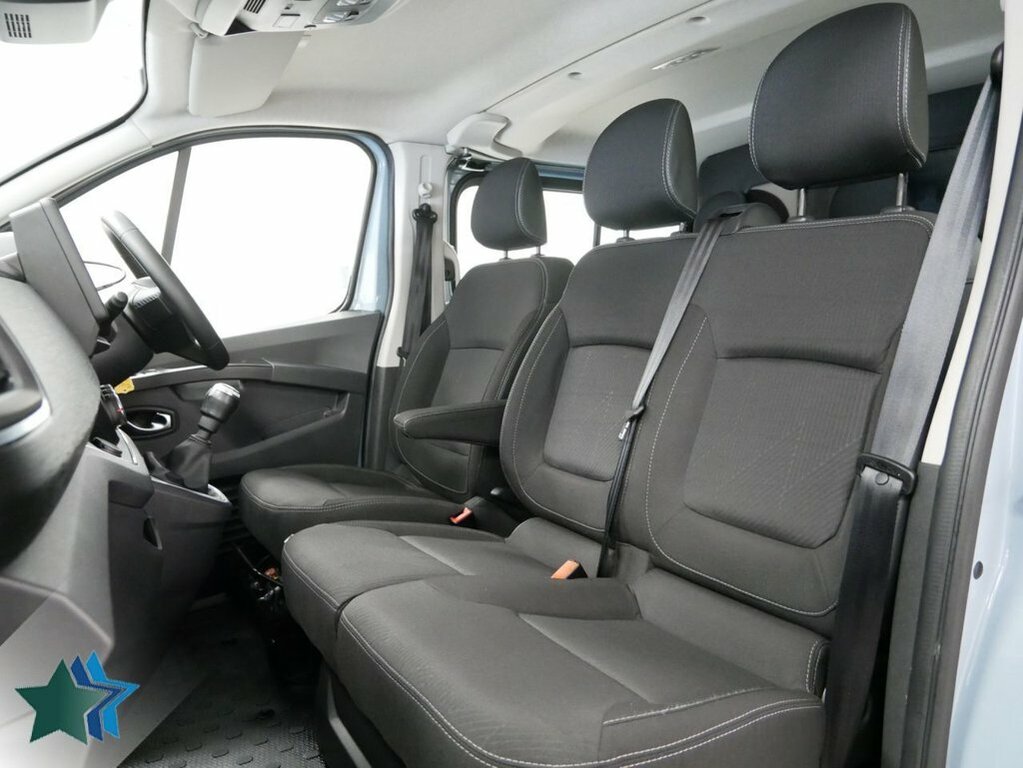Renault Trafic 2L 2.0 Dci Blue Ll30 Sport Crew Van Double Cab 6Dr MD72GZA Blue #4