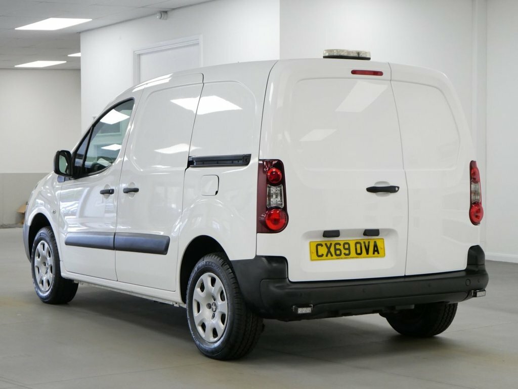 Peugeot E-Partner Mpv White #9