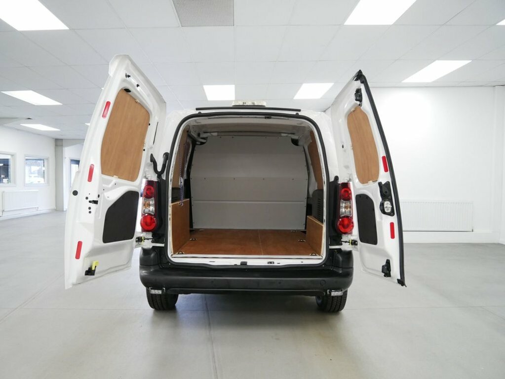 Peugeot E-Partner Mpv White #12