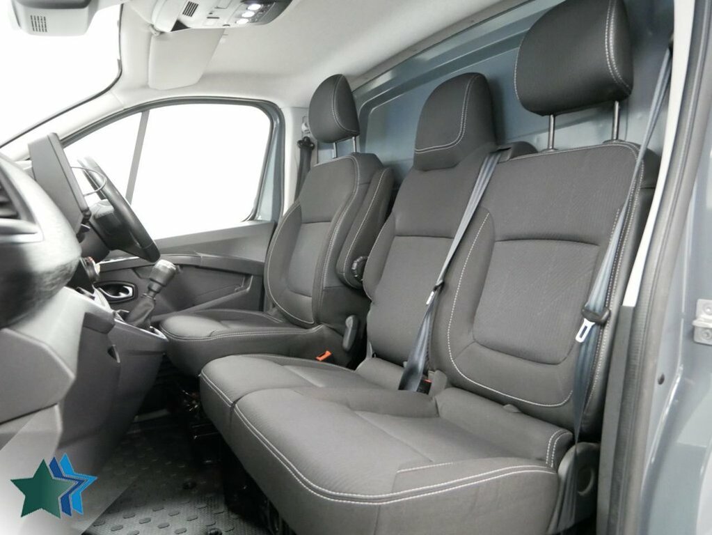 Renault Trafic 2L 2.0 Dci Blue Ll30 Sport Panel Van Ma NL23VSE Grey #3