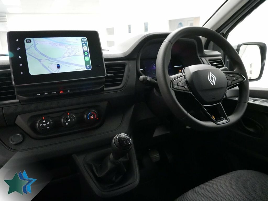 Renault Trafic Mpv RTLAGW2 White #4