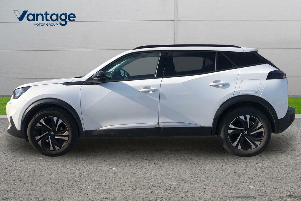 Peugeot 2008 1.2 Puretech 130 Allure Premium Eat8 White #6
