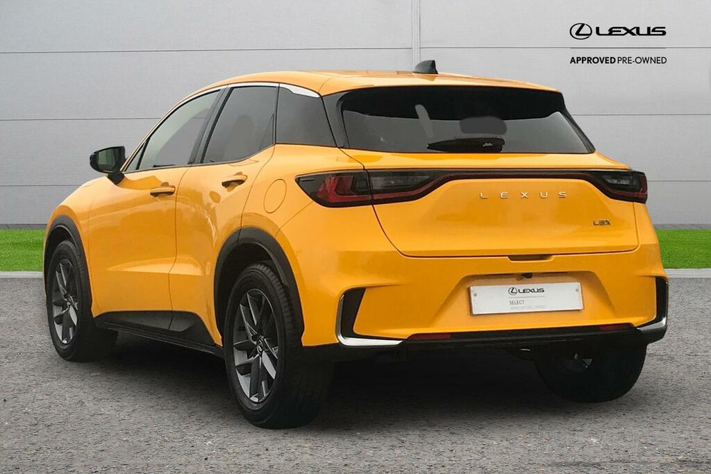 Lexus LBX 1.5 Vvt-ie Premium E-cvt Euro 6 Ss YE24LFJ Yellow #5