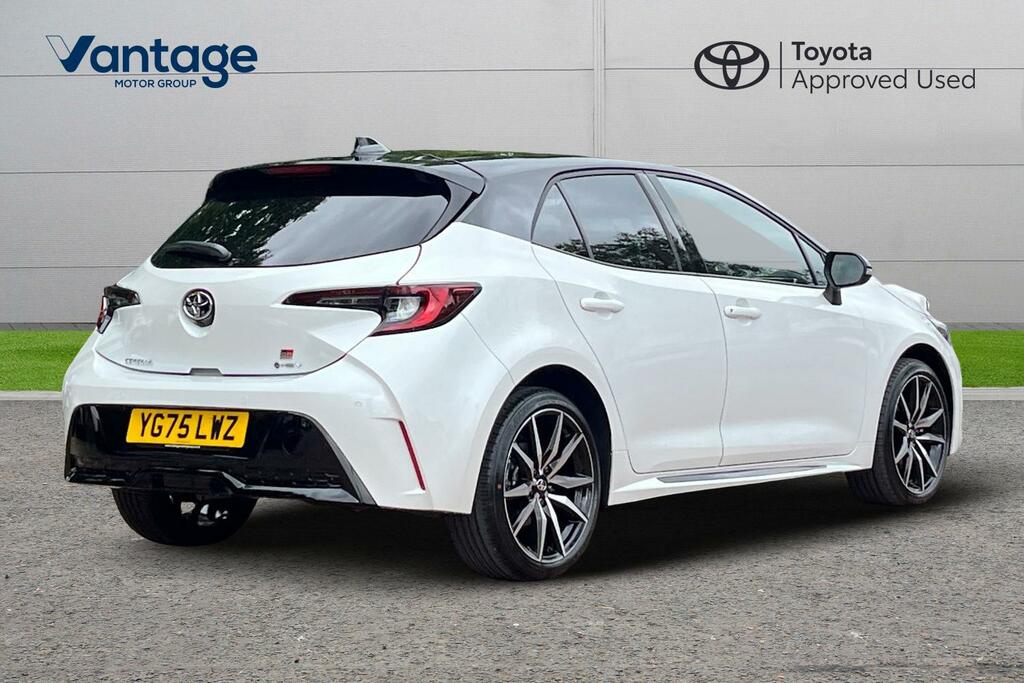 Toyota Corolla 2.0 Vvt-h Gr Sport Hatchback Hybrid Cvt YG75LWZ White #3