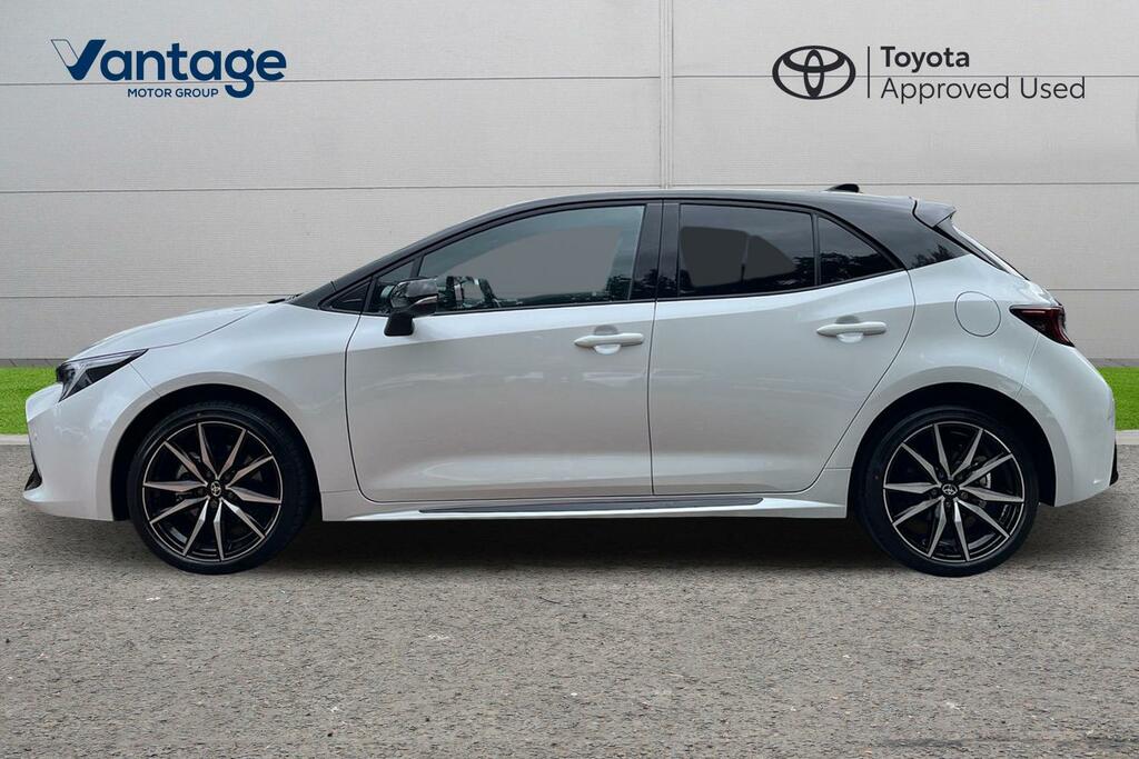 Toyota Corolla 2.0 Vvt-h Gr Sport Hatchback Hybrid Cvt YG75LWZ White #6