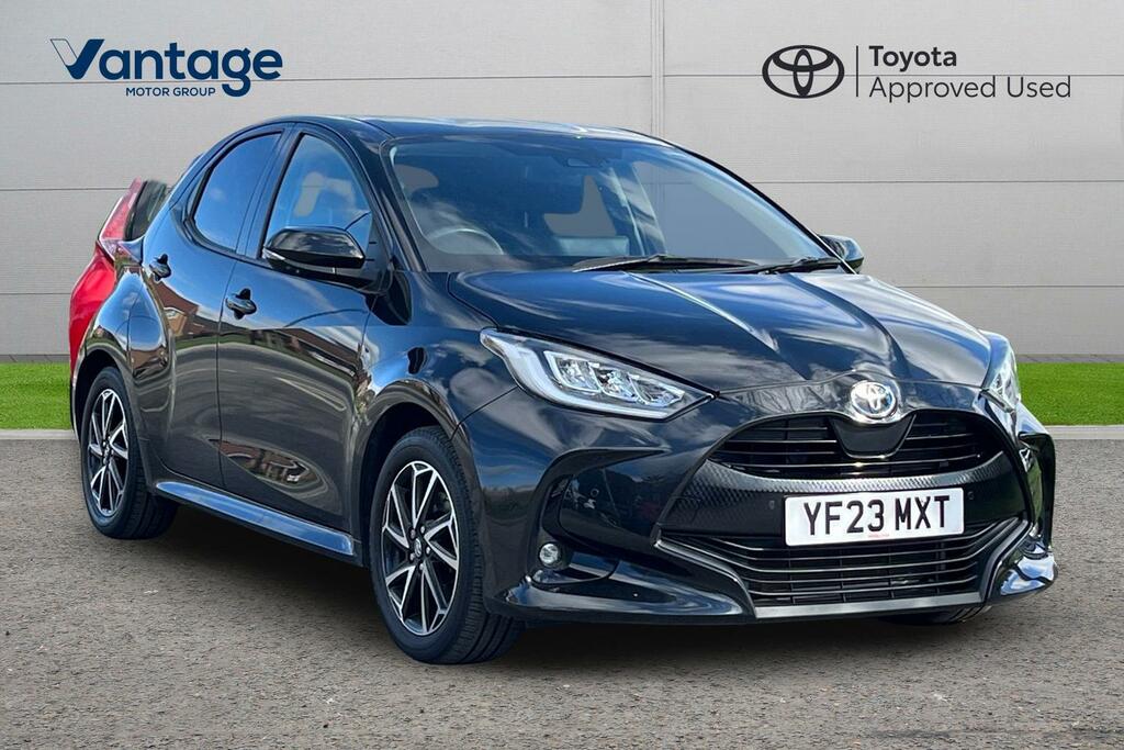 Toyota Yaris 1.5 Vvt-h Design Hatchback Hybrid E-cvt Black
