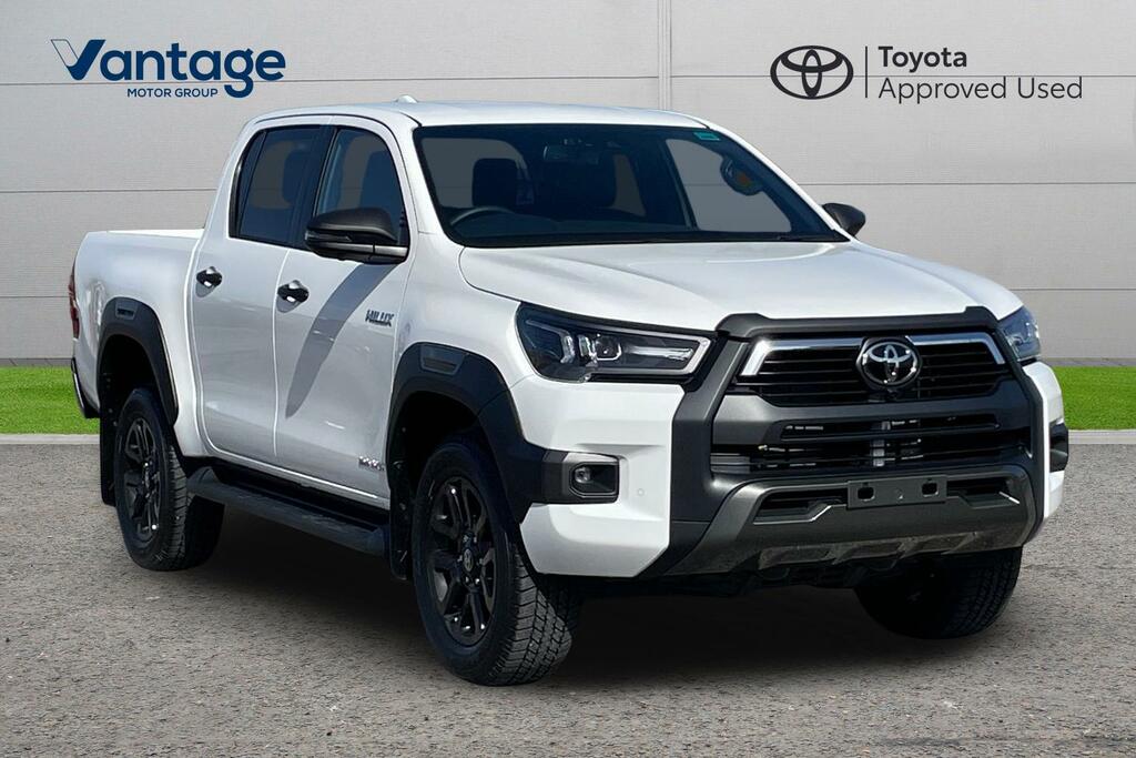 Toyota HILUX 2.8 D-4d-h Invincible X 4Wd Euro 6 White