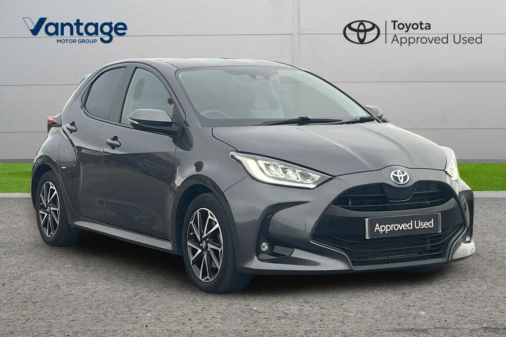 Toyota Yaris 1.5 Vvt-h Design E-cvt Euro 6 Ss Grey