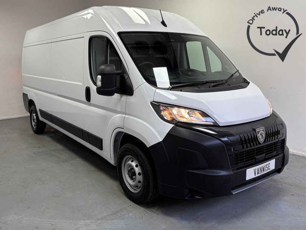 Peugeot Boxer 335 Professional L3 H2 Lwb 2.2 Bluehdi 140Ps White