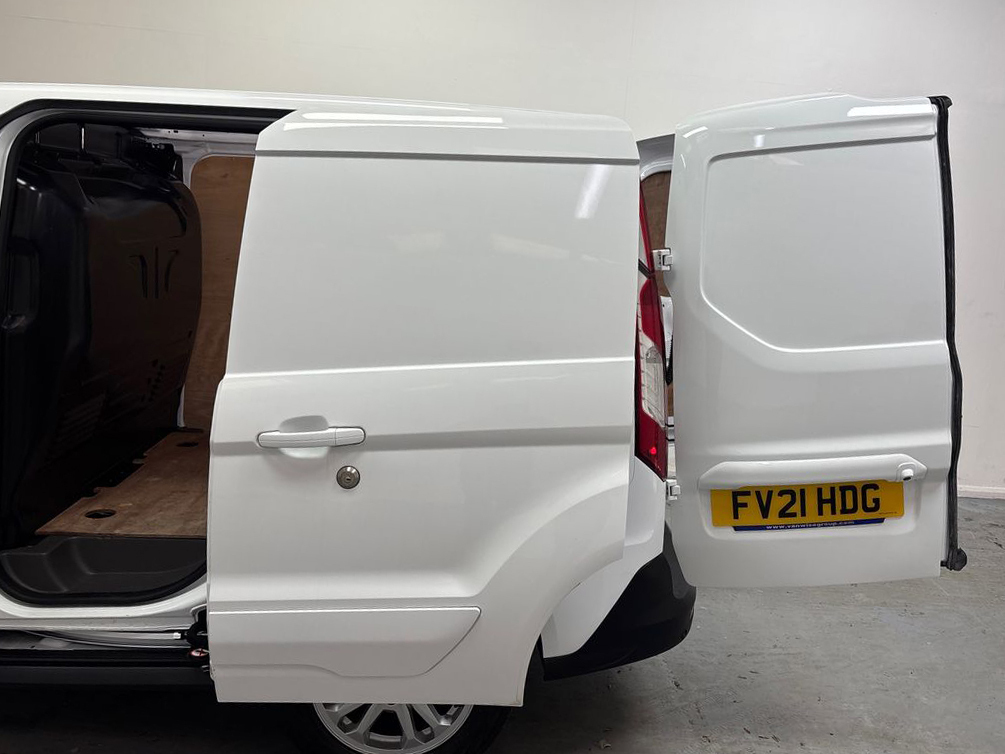 Ford Transit Connect 200 Limited L1 H1 Swb 1.5 Ecoblue 120Ps Powershift White #6