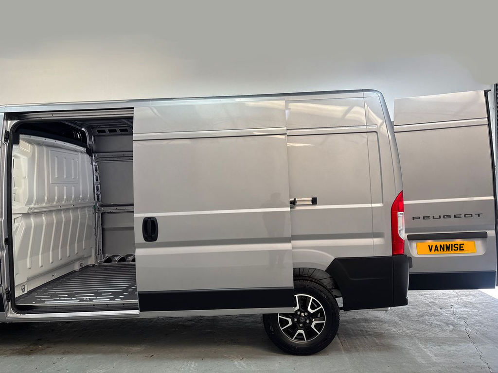 Peugeot Boxer 335 Professional L3 H2 Lwb 2.2 Bluehdi 140Ps Silver #6
