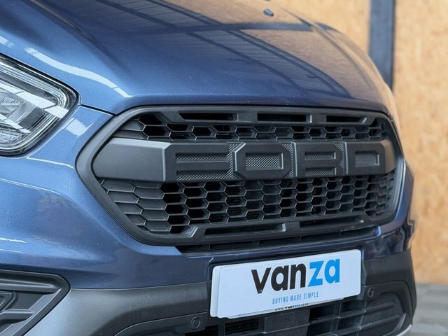 Ford Transit Custom 2.0 300 Ecoblue Trail Panel Van HV22OGB Blue #5