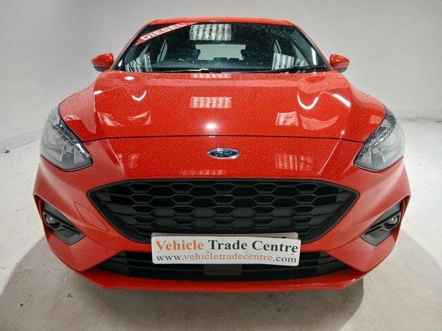 Ford Focus 1.5 Ecoblue St-line Hatchback Eu SB68NRN Red #2