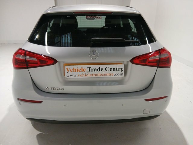 Mercedes-Benz A Class 1.5 A180d Se Executive Hatchback 7G-d KT68ZGK Silver #5
